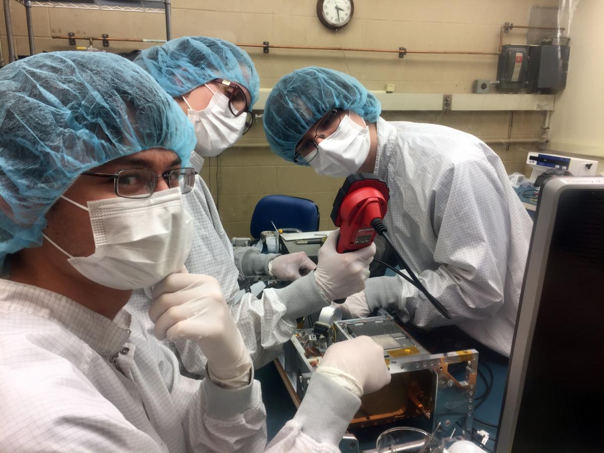 STAR Lab students in the cleanroom